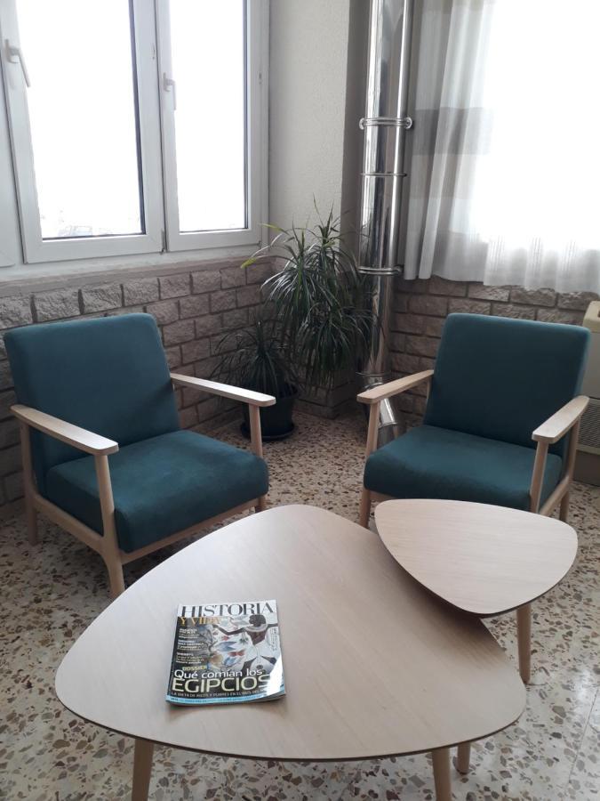 Hostal Moreno Сілья Екстер'єр фото