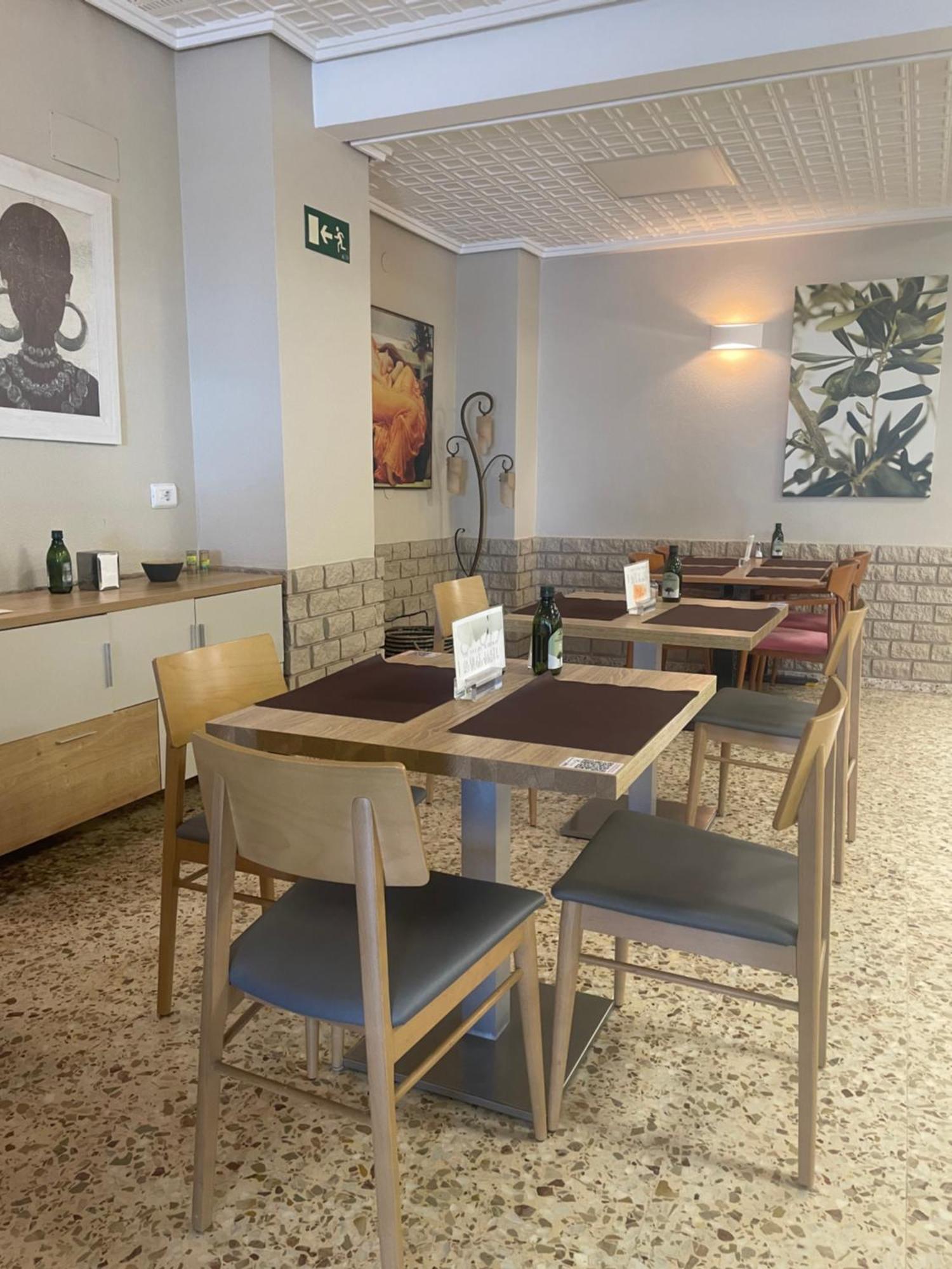 Hostal Moreno Сілья Екстер'єр фото