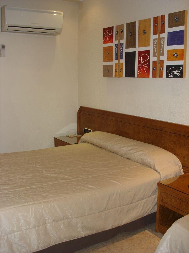 Hostal Moreno Сілья Екстер'єр фото